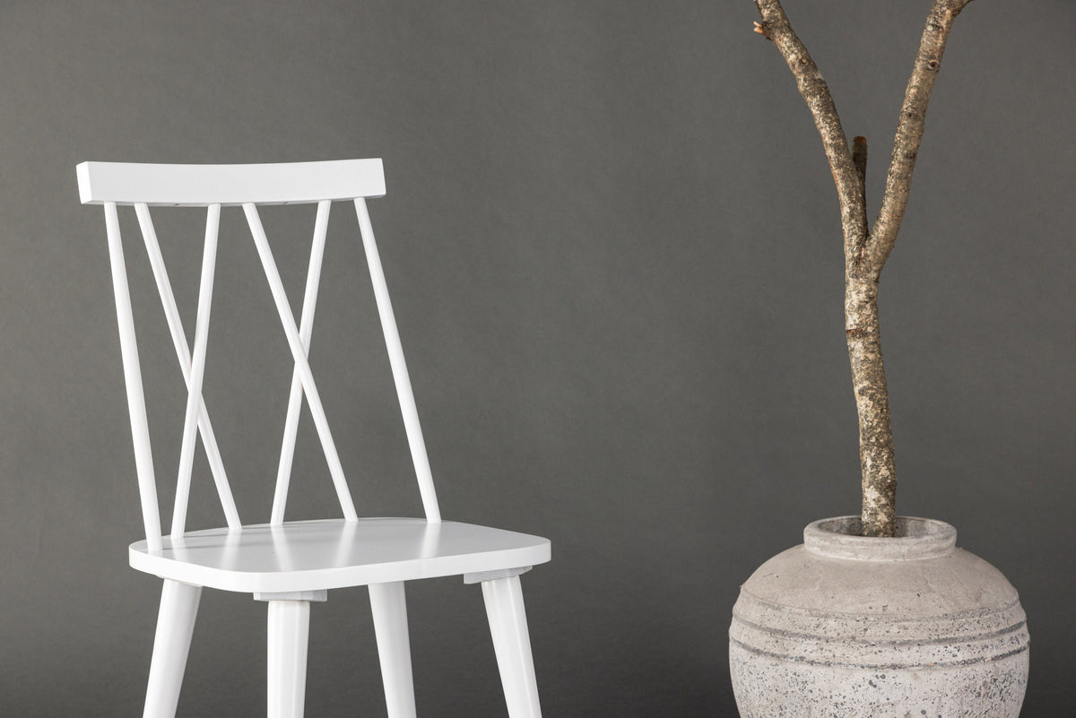 Mariette Esszimmerstuhl in Weiss präsentiert im Onlineshop von KAQTU Design AG. Stuhl ist von Venture Home