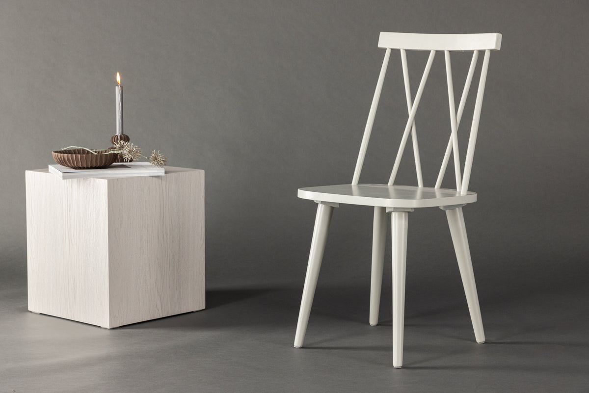 Mariette Esszimmerstuhl in Hellgrau präsentiert im Onlineshop von KAQTU Design AG. Stuhl ist von Venture Home