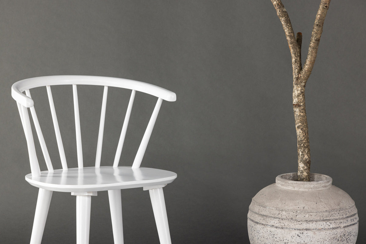 Bobby Esszimmerstuhl in Weiss präsentiert im Onlineshop von KAQTU Design AG. Stuhl ist von Venture Home