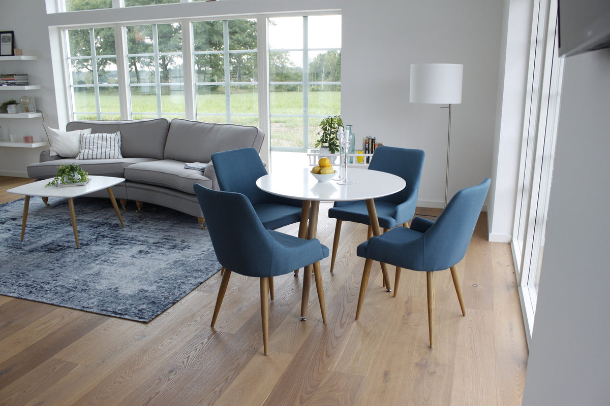 Polar Tisch in Natur/Weiss präsentiert im Onlineshop von KAQTU Design AG. Esstisch ist von Venture Home