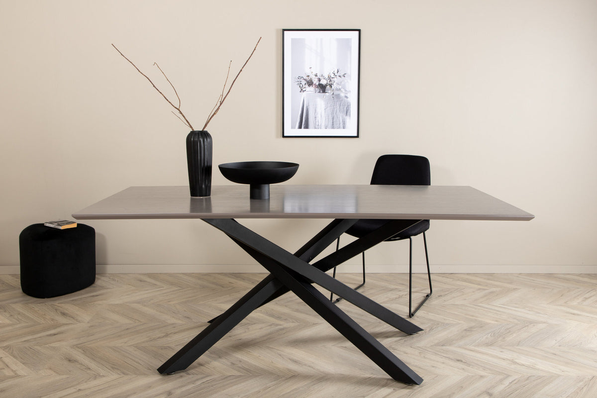 Piazza Esstisch in Schwarz / Grau präsentiert im Onlineshop von KAQTU Design AG. Esstisch ist von Venture Home