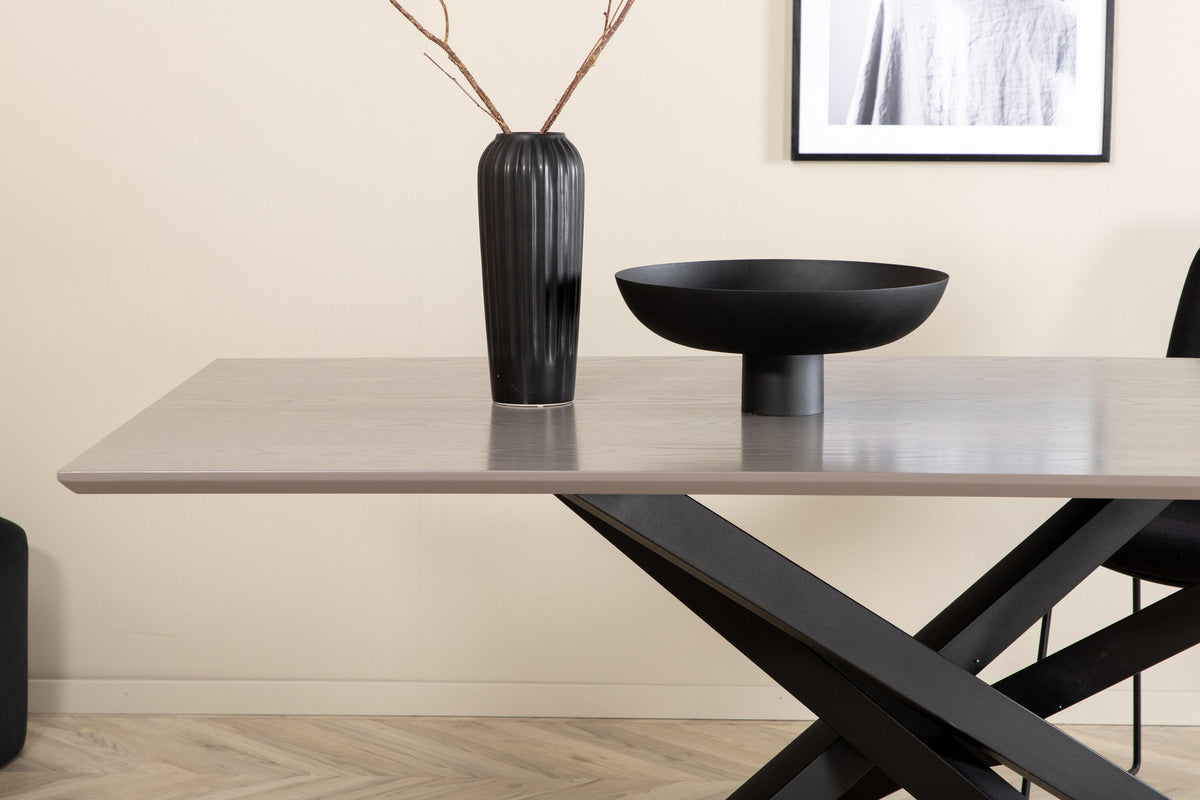 Piazza Esstisch in Schwarz / Grau präsentiert im Onlineshop von KAQTU Design AG. Esstisch ist von Venture Home