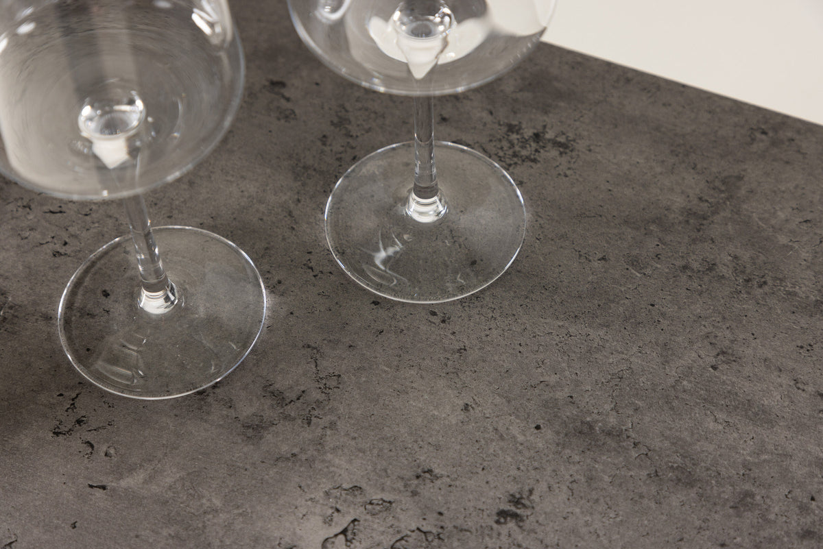 Rise Beistelltisch in Dunkelgrau / Schwarz präsentiert im Onlineshop von KAQTU Design AG. Beistelltisch ist von Venture Home