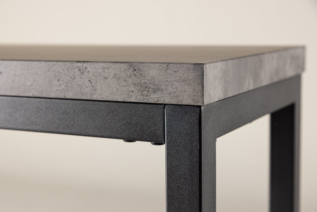 Rise Beistelltisch in Dunkelgrau / Schwarz präsentiert im Onlineshop von KAQTU Design AG. Beistelltisch ist von Venture Home