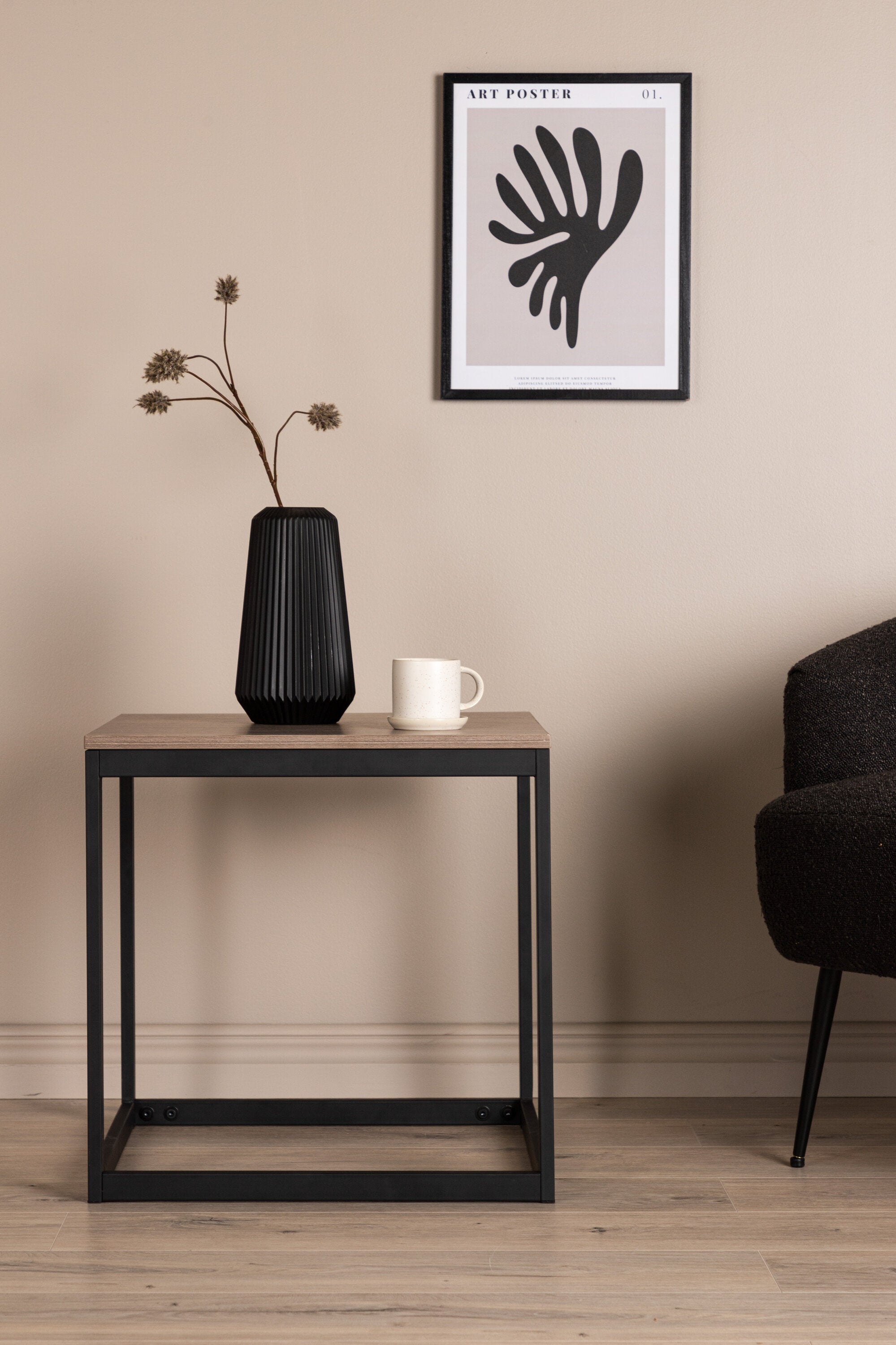 Arbor Beistelltisch in Braun präsentiert im Onlineshop von KAQTU Design AG. Beistelltisch ist von Venture Home