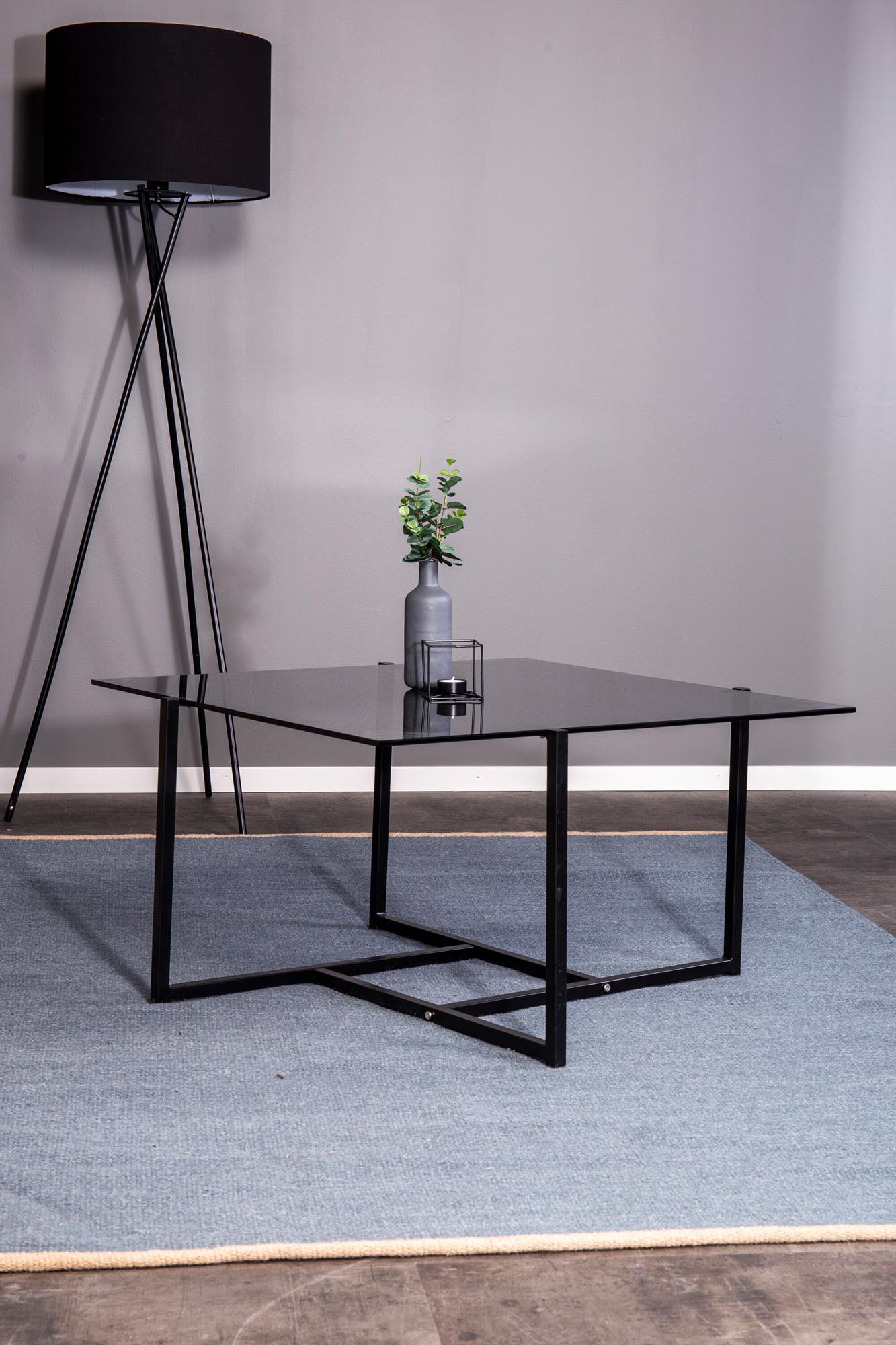 Hybrid Coffee Tisch in Grau präsentiert im Onlineshop von KAQTU Design AG. Beistelltisch ist von Venture Home