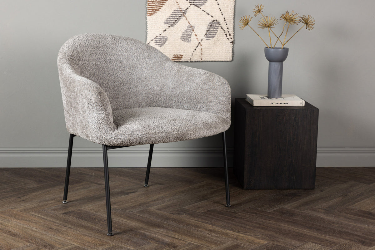 Catania Sofa Sessel in Hellgrau präsentiert im Onlineshop von KAQTU Design AG. Sessel mit Armlehnen ist von Venture Home
