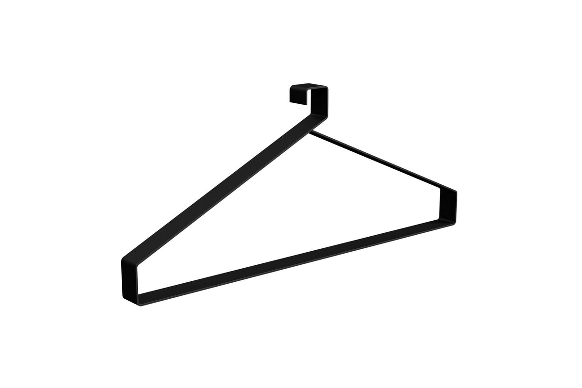 Nimes Hänger in Schwarz präsentiert im Onlineshop von KAQTU Design AG. Kleiderbügler ist von Venture Home
