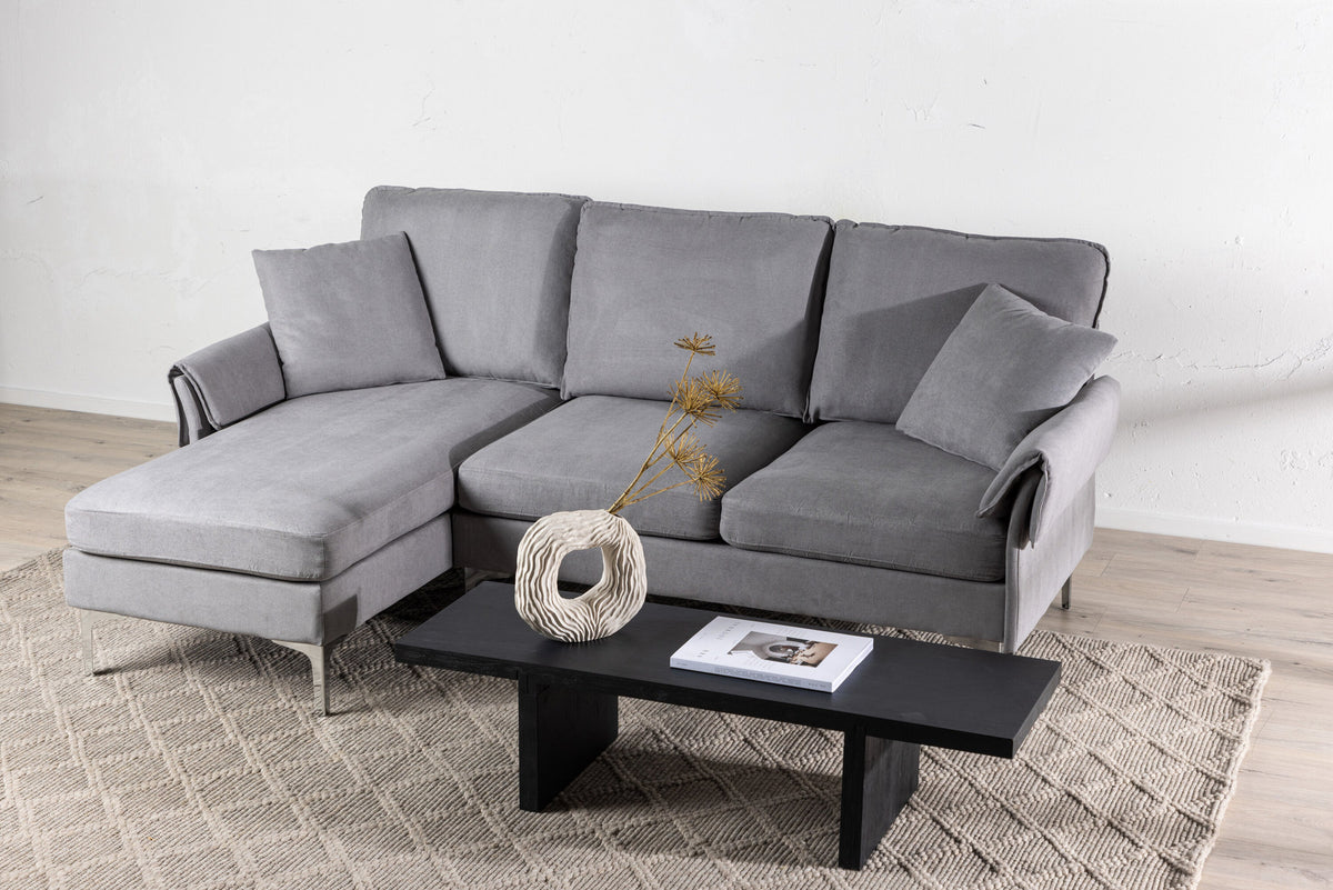 Toulouse 3 Sitzer Sofa in Grau präsentiert im Onlineshop von KAQTU Design AG. 3er Sofa ist von Venture Home