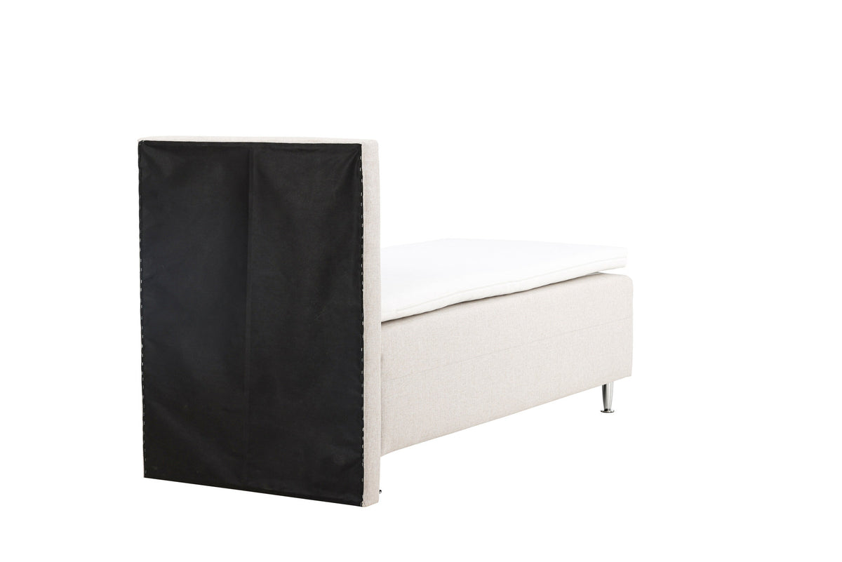 Bett Mesa in Beige präsentiert im Onlineshop von KAQTU Design AG. Bett ist von Venture Home