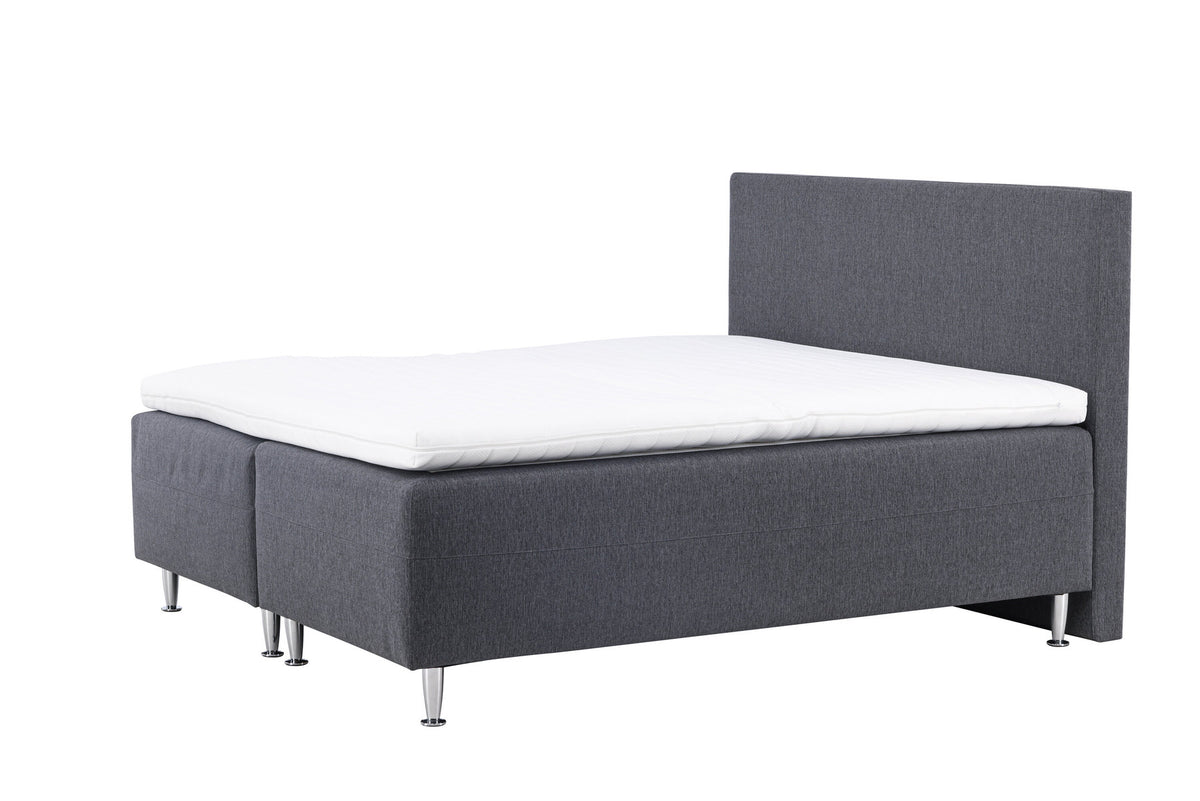 Bett Mesa in Dunkelgrau präsentiert im Onlineshop von KAQTU Design AG. Bett ist von Venture Home