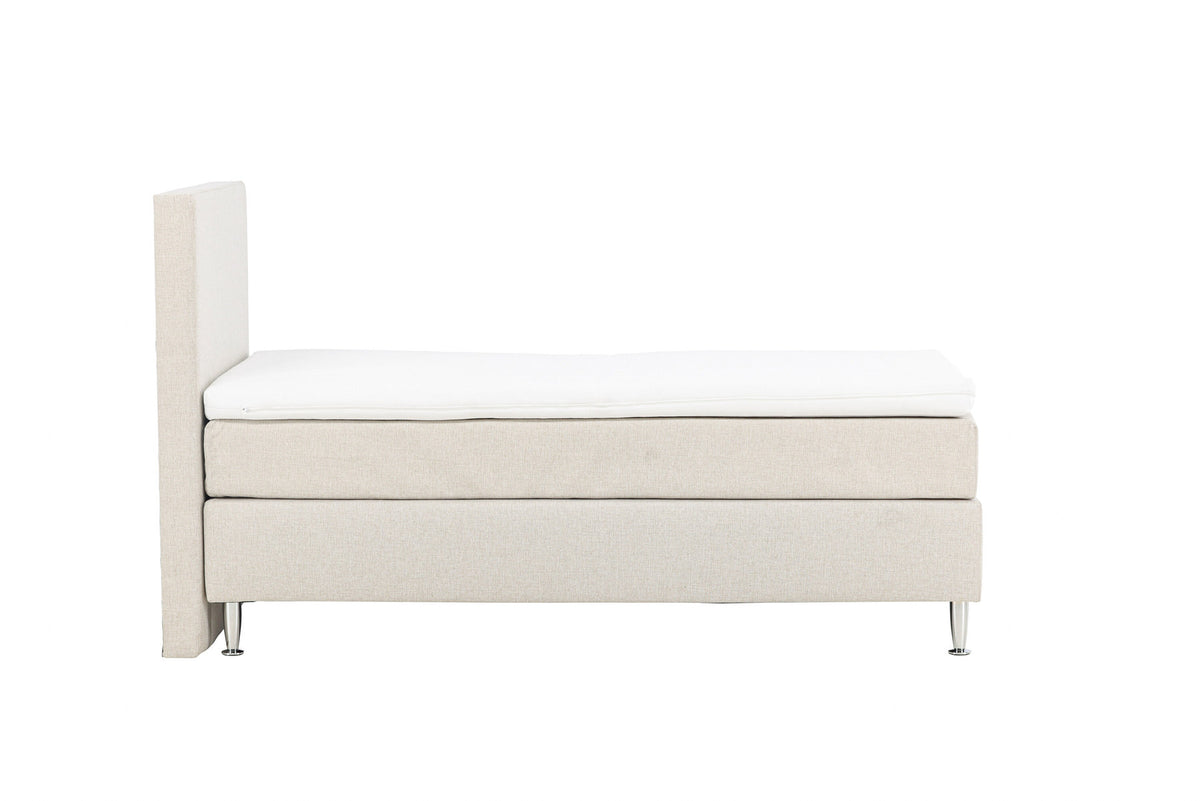 Bett Toledo in Beige präsentiert im Onlineshop von KAQTU Design AG. Bett ist von Venture Home