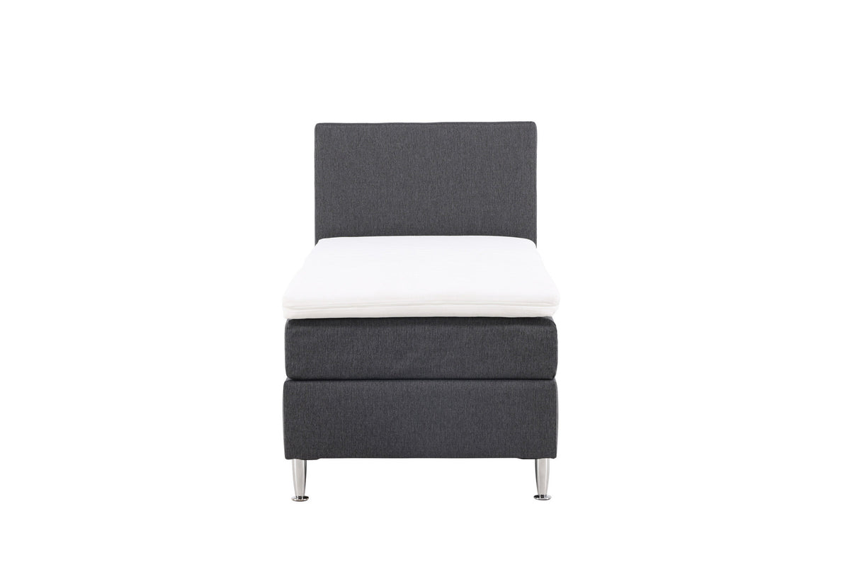 Bett Toledo in Dunkelgrau präsentiert im Onlineshop von KAQTU Design AG. Bett ist von Venture Home