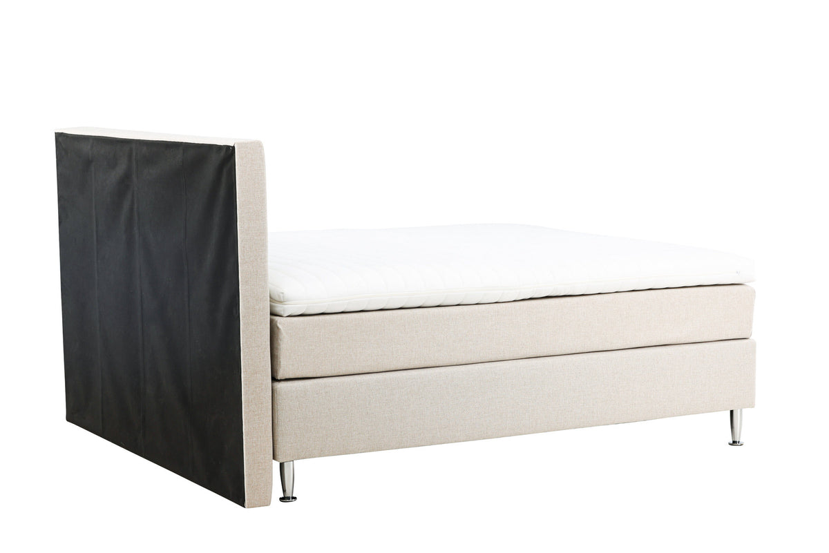 Bett Toledo in Beige präsentiert im Onlineshop von KAQTU Design AG. Bett ist von Venture Home