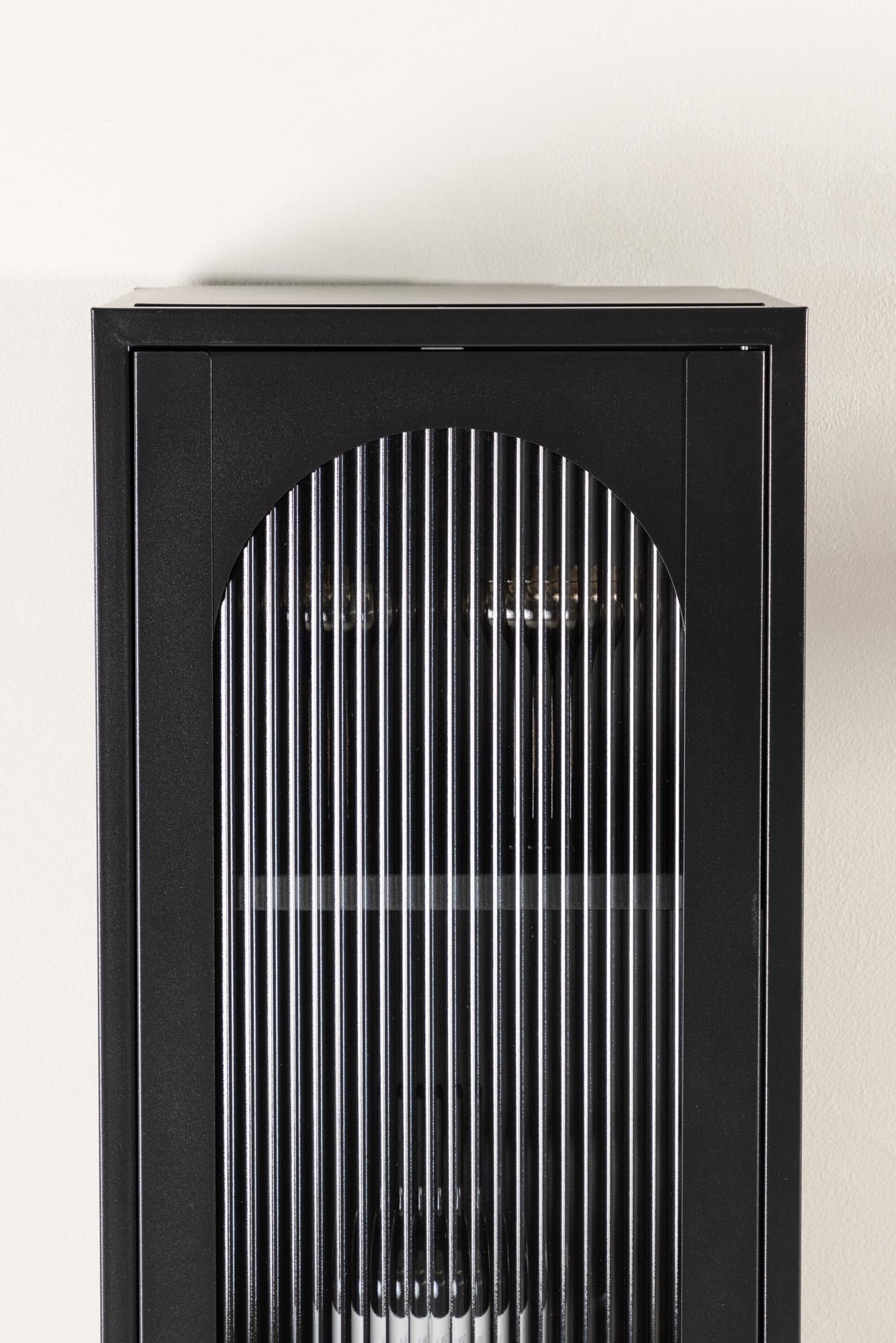 Cabinet cali
