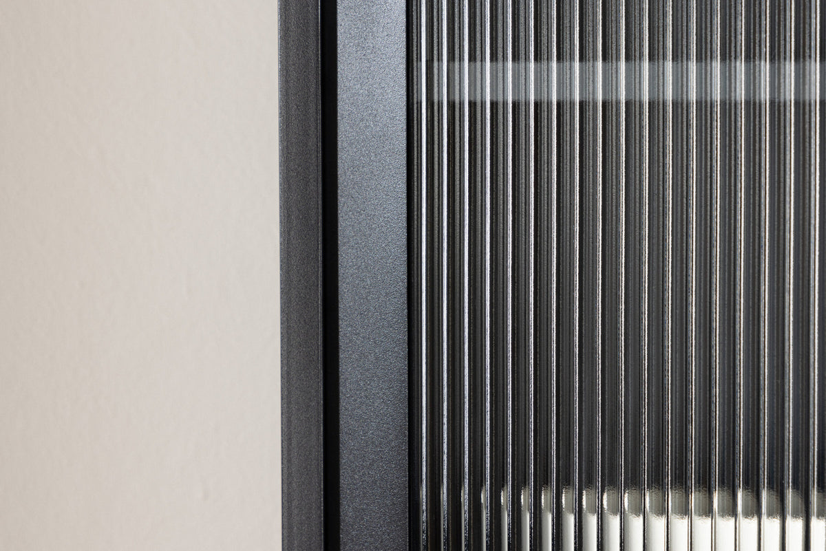 Kabinett La Paz in Schwarz präsentiert im Onlineshop von KAQTU Design AG. Cabinet ist von Venture Home