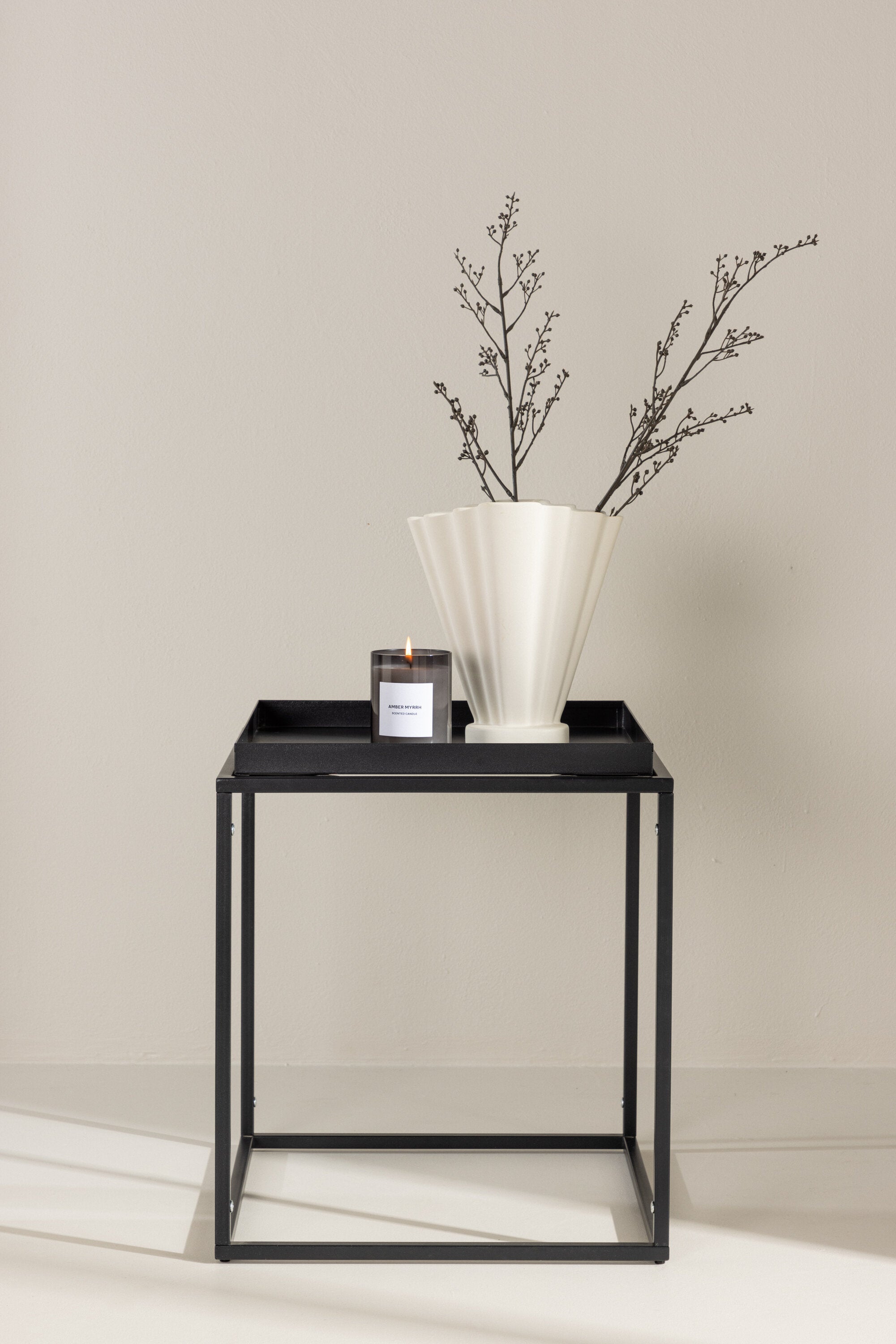 Porto Beistelltisch in Schwarz präsentiert im Onlineshop von KAQTU Design AG. Beistelltisch ist von Venture Home