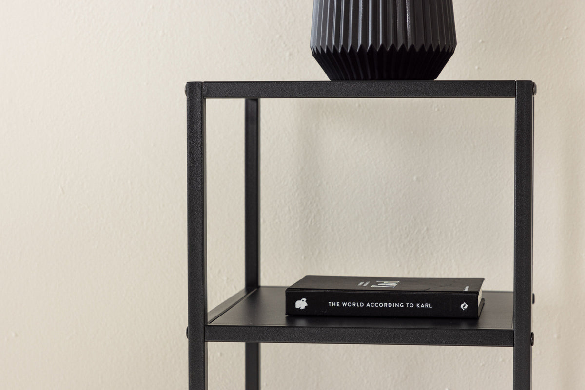 Punta Beistelltisch in Schwarz präsentiert im Onlineshop von KAQTU Design AG. Beistelltisch ist von Venture Home