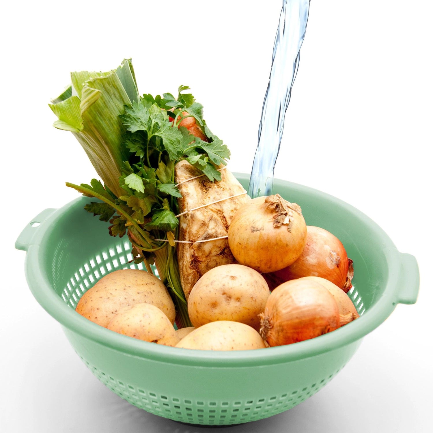 Sieb mint in Grün präsentiert im Onlineshop von KAQTU Design AG. Küchenhelfer ist von Westmark