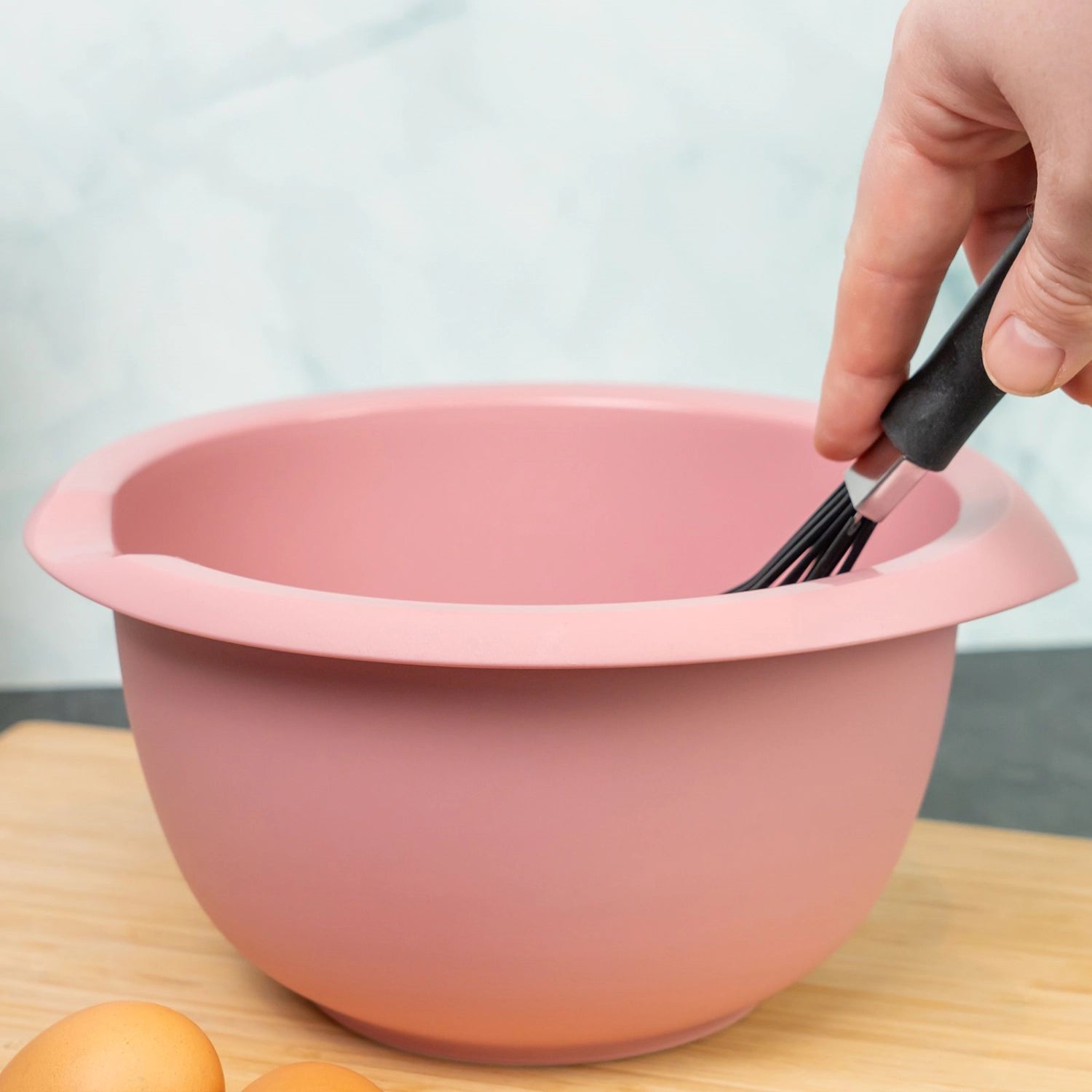 Rührschüssel ohne Deckel 2.5l rosa in Pink präsentiert im Onlineshop von KAQTU Design AG. Küchenhelfer ist von Westmark