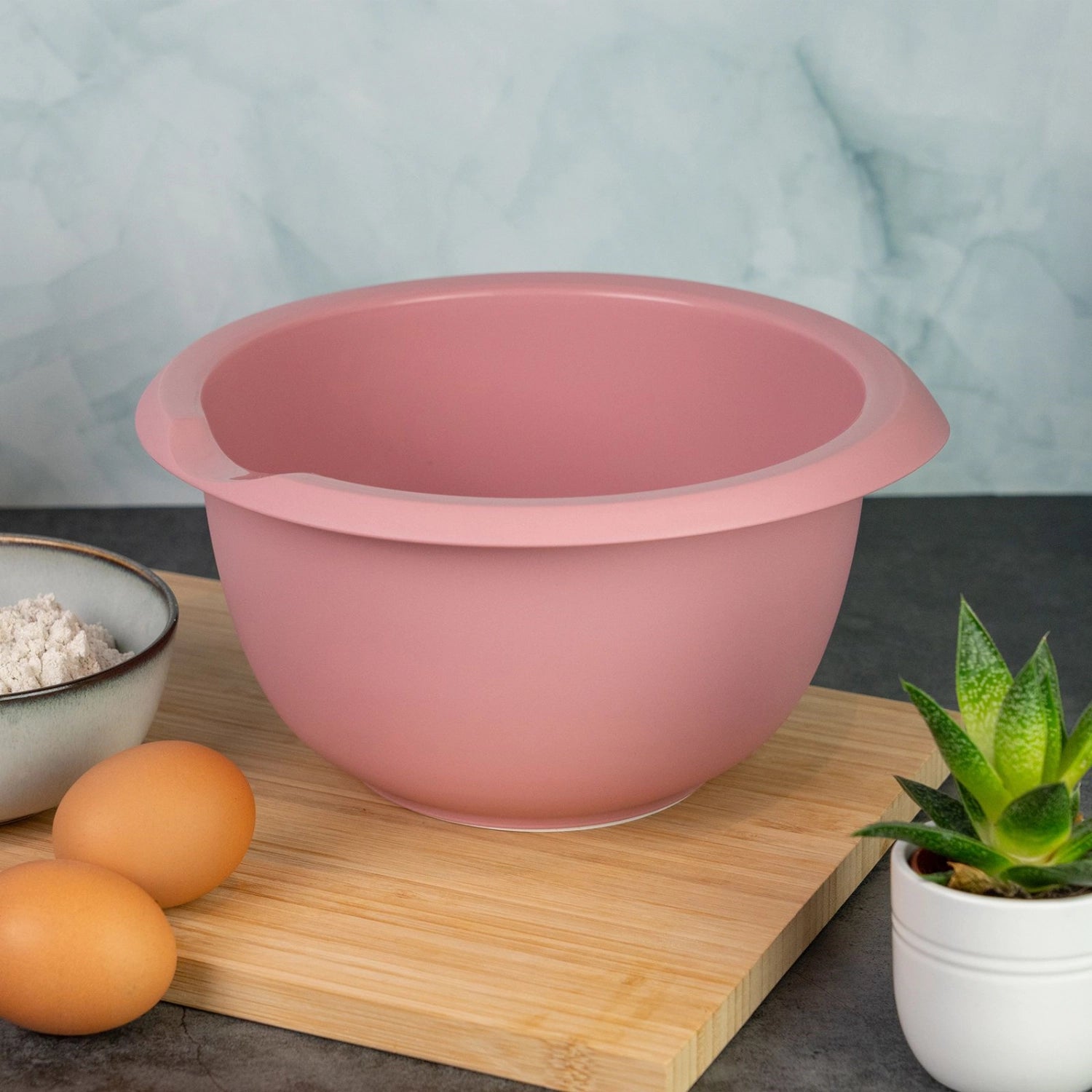 Rührschüssel ohne Deckel 3.5l rosa in Pink präsentiert im Onlineshop von KAQTU Design AG. Küchenhelfer ist von Westmark