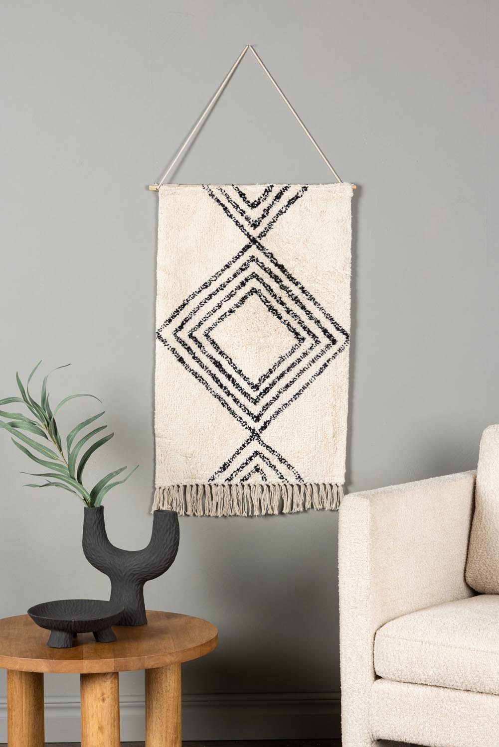 Lovis Wanddeko in Cremefarben präsentiert im Onlineshop von KAQTU Design AG. Wandteppich ist von Venture Home