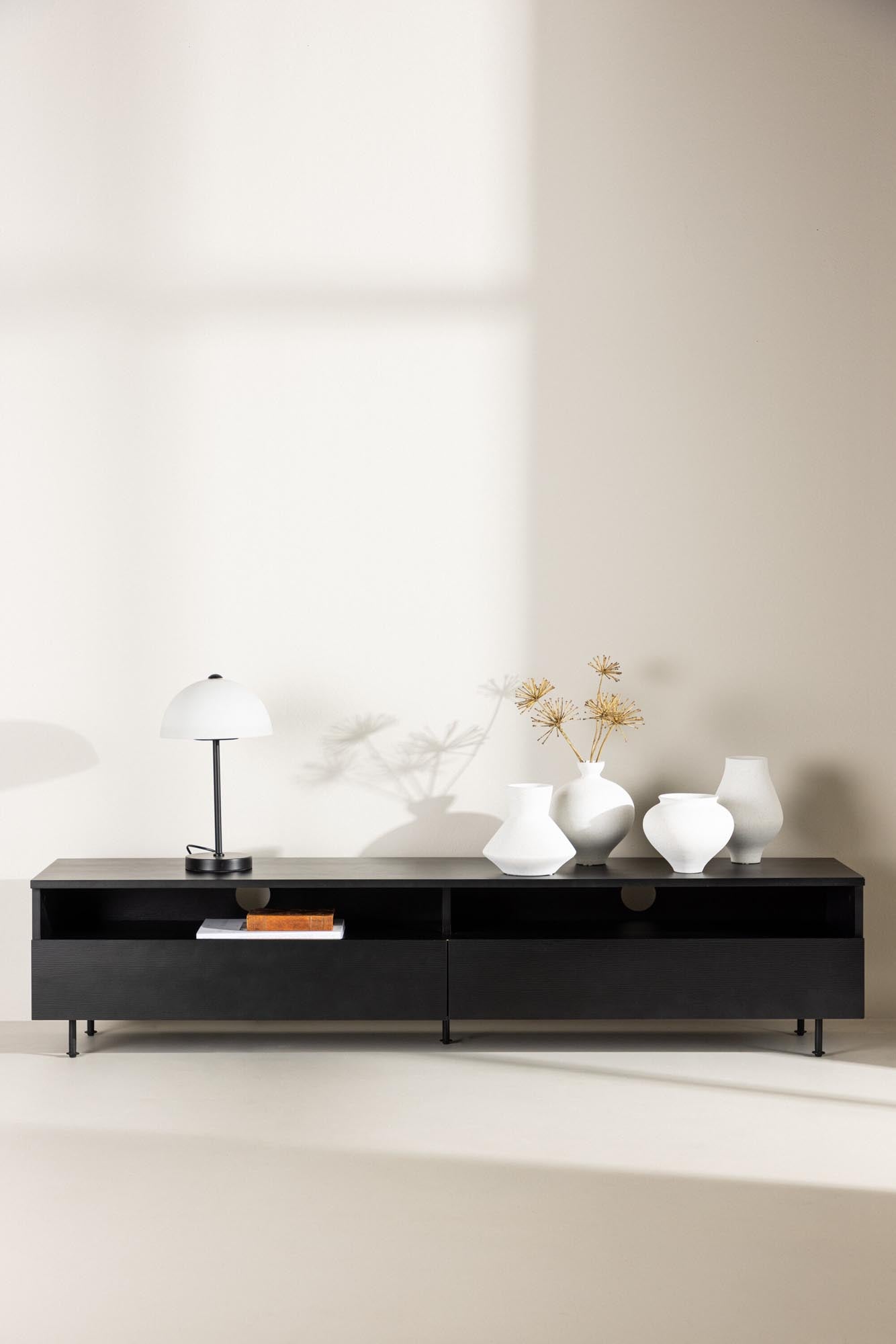Navarra TV-Sideboard: Zeitloses Design für Ihr Wohnzimmer.