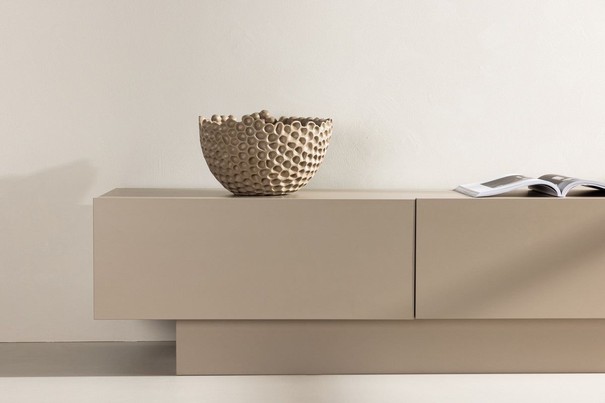 Cuenca TV Sideboard in Beige präsentiert im Onlineshop von KAQTU Design AG. TV-Möbel ist von Venture Home