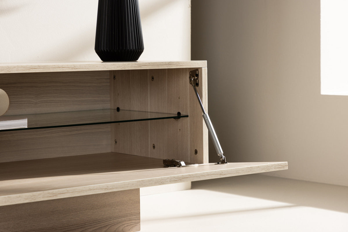 Cuenca TV Sideboard in Tünchen präsentiert im Onlineshop von KAQTU Design AG. TV-Möbel ist von Venture Home