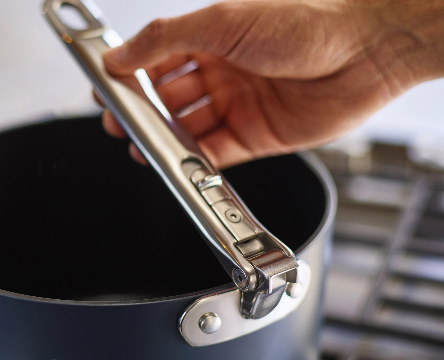 Space Stielkasserolle D23cm Griff klappbar mit Deckel