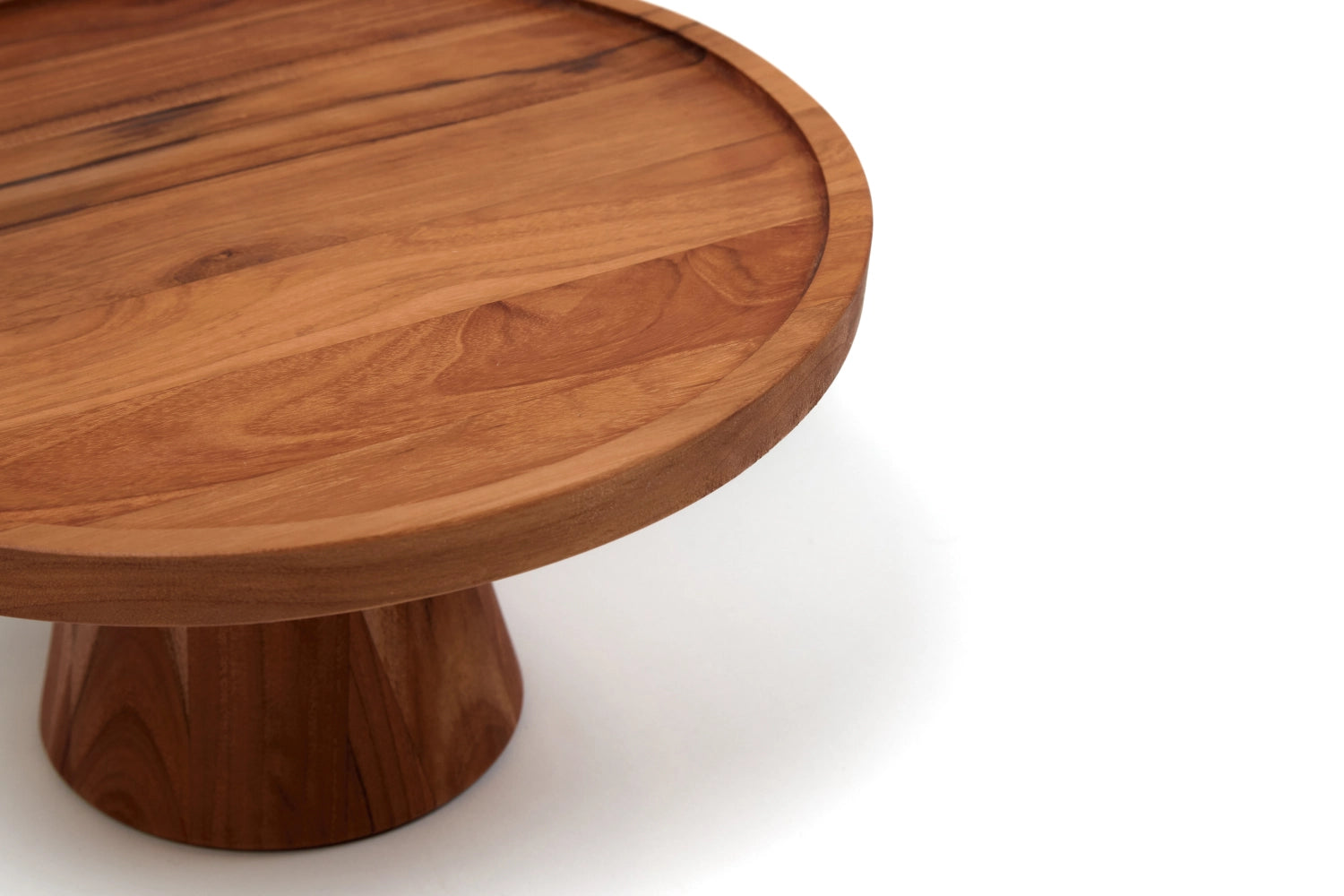 Bistro Tortenplatte S D24cm H10cm in Braun präsentiert im Onlineshop von KAQTU Design AG. Teller ist von Teak Haus