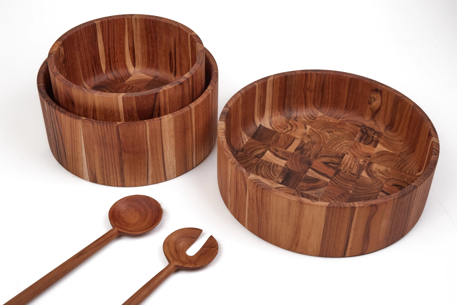 Bold Salatschale M D26cm H11cm in Braun präsentiert im Onlineshop von KAQTU Design AG. Schale ist von Teak Haus