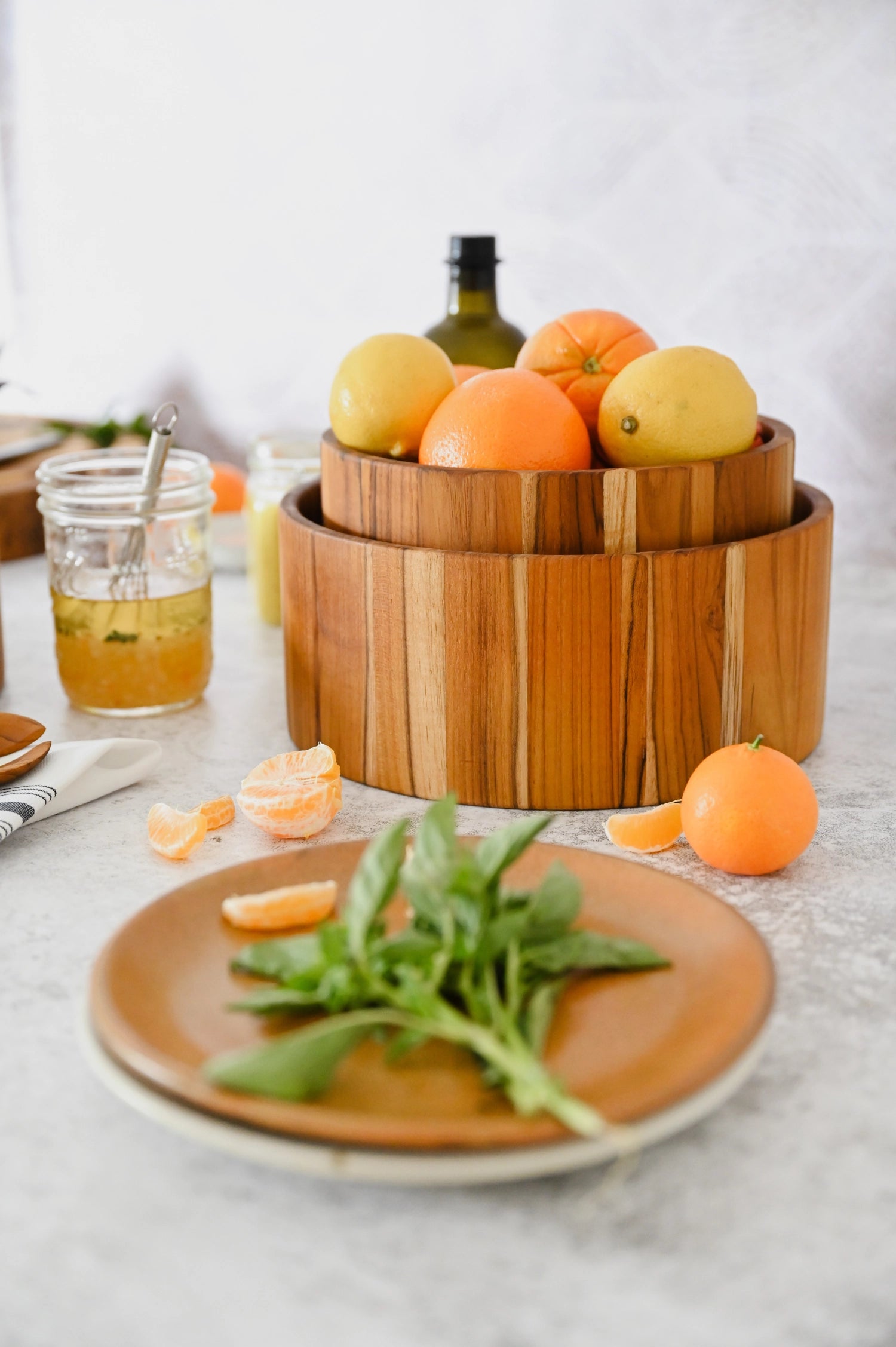 Bold Salatschale M D26cm H11cm in Braun präsentiert im Onlineshop von KAQTU Design AG. Schale ist von Teak Haus