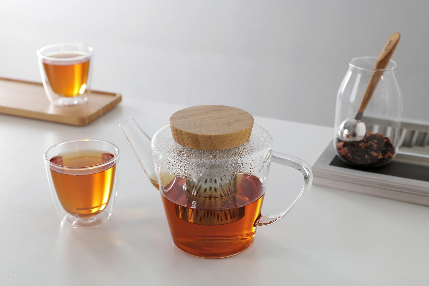 Teecrug di infusione con coperchio in legno 1L Borosilizza