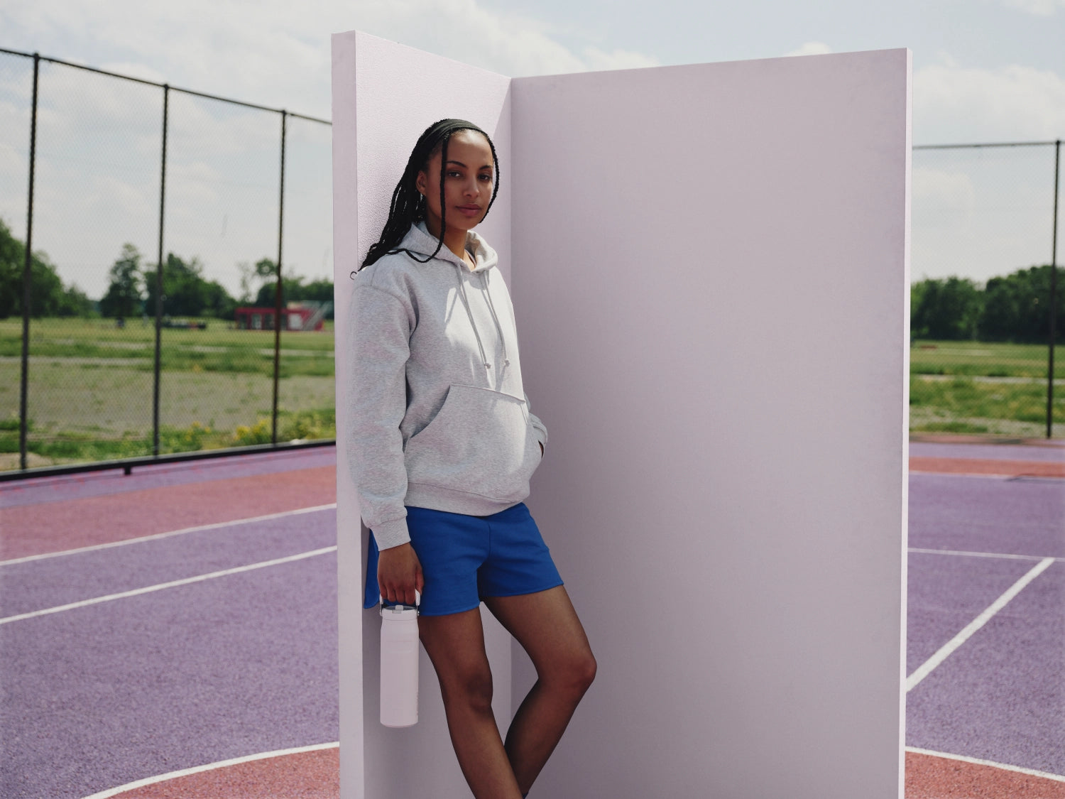 IceFlow Flip Straw Flasche 0.7l frost in Weiss präsentiert im Onlineshop von KAQTU Design AG. Trinkflaschen ist von Stanley