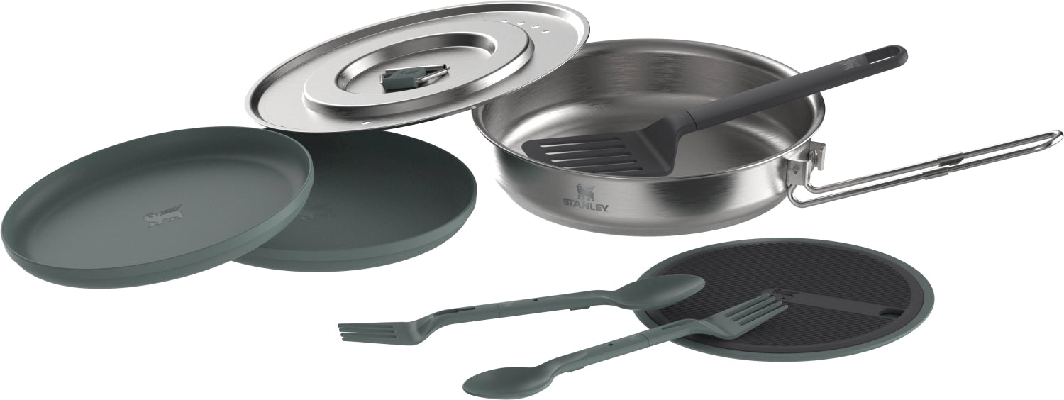 Wildfare Core Bratpfanne 0.94l shale charcoal in Grün präsentiert im Onlineshop von KAQTU Design AG. Picknick ist von Stanley