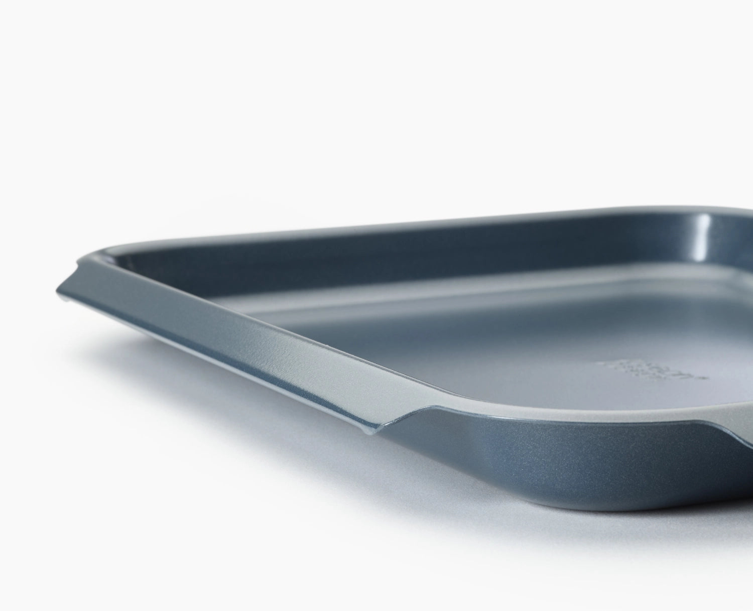 Joseph Joseph Nest Bakeform L (30x40cm, H3cm) – praktische, antihaftbeschichtete Backform für einfaches und sauberes Backen.