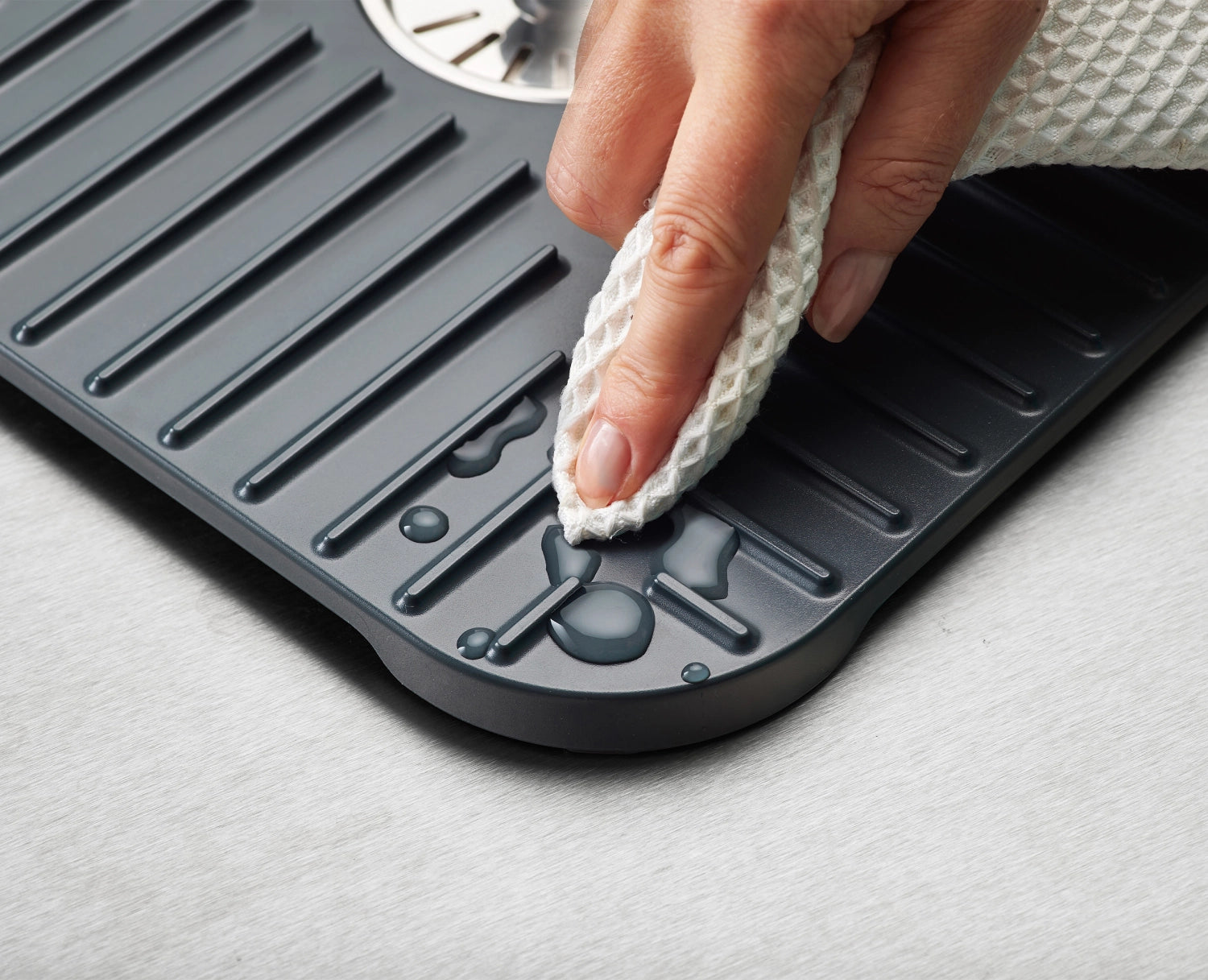 SinkShield Abtropfmatte mit Abfluss S 30x30cm ABS