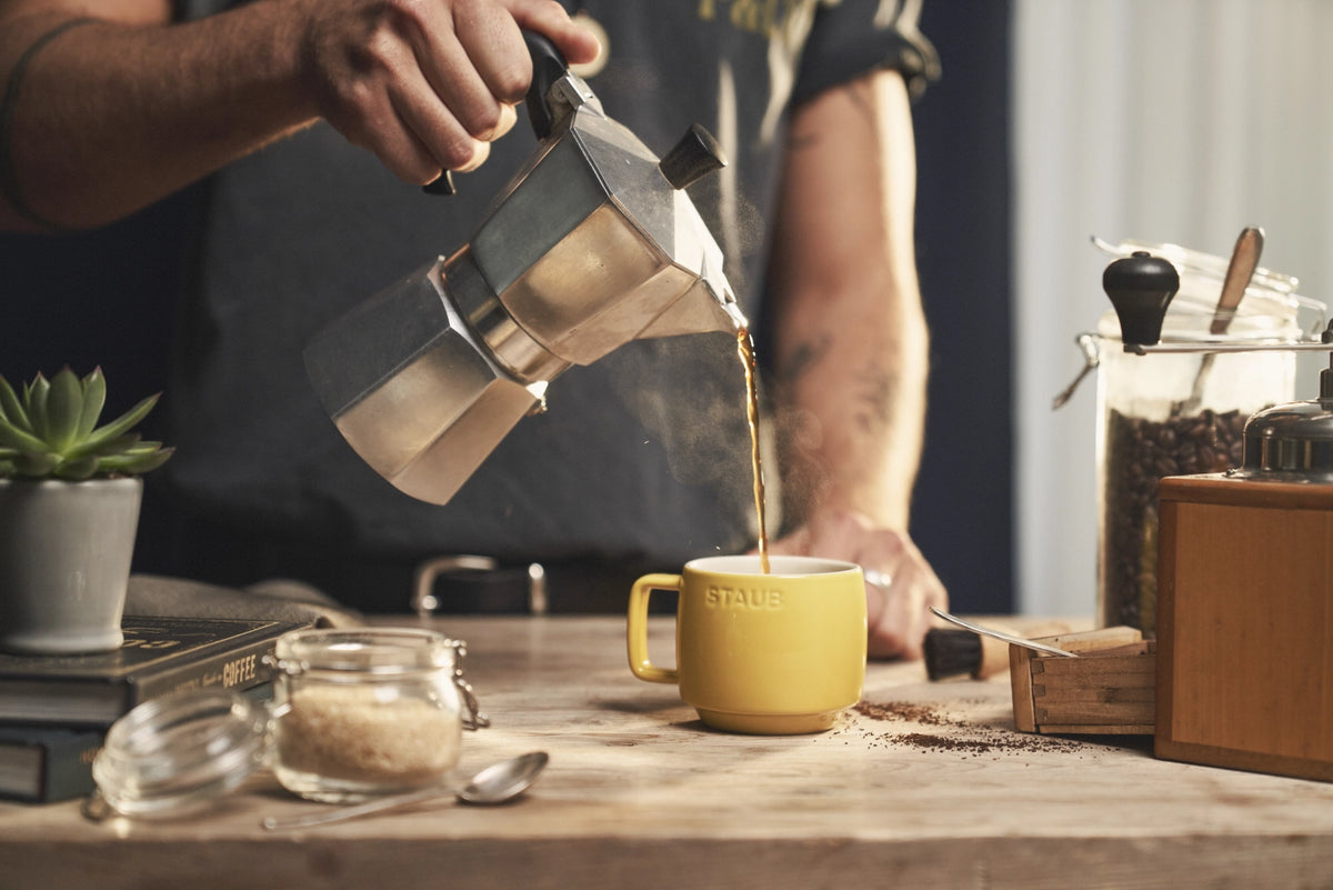 Tasse Citron S 250ml in Gelb präsentiert im Onlineshop von KAQTU Design AG. Espressotassen ist von Staub