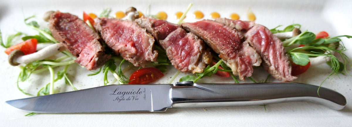 Laguiole Luxury Line Steakmesser rostfreier Stahl in Silber präsentiert im Onlineshop von KAQTU Design AG. Küchenmesser ist von Laguiole Style de Vie