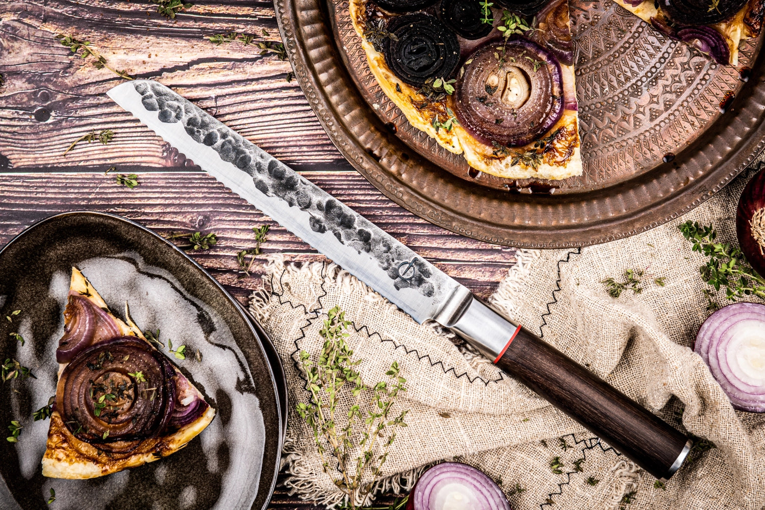 Sebra Brotmesser 20cm in Gelb präsentiert im Onlineshop von KAQTU Design AG. Küchenmesser ist von Forged