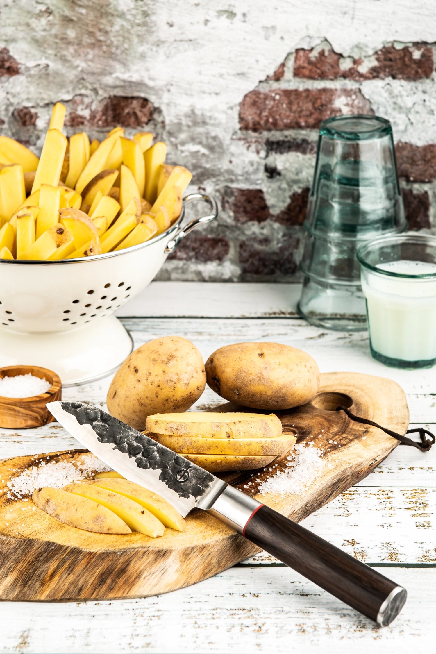 Sebra Santokumesser 13cm in Gelb präsentiert im Onlineshop von KAQTU Design AG. Küchenmesser ist von Forged