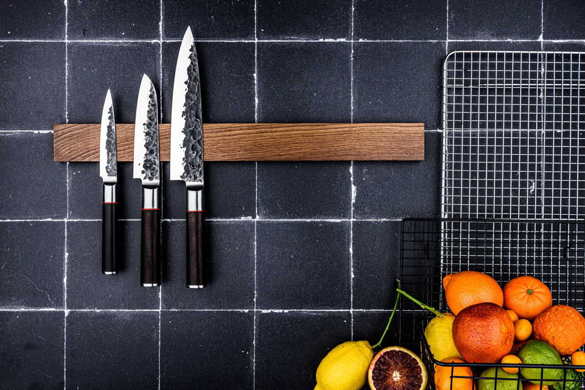 Magnetische Messerleiste 50 Walnuss in Gelb präsentiert im Onlineshop von KAQTU Design AG. Küchenhelfer ist von Style de Vie