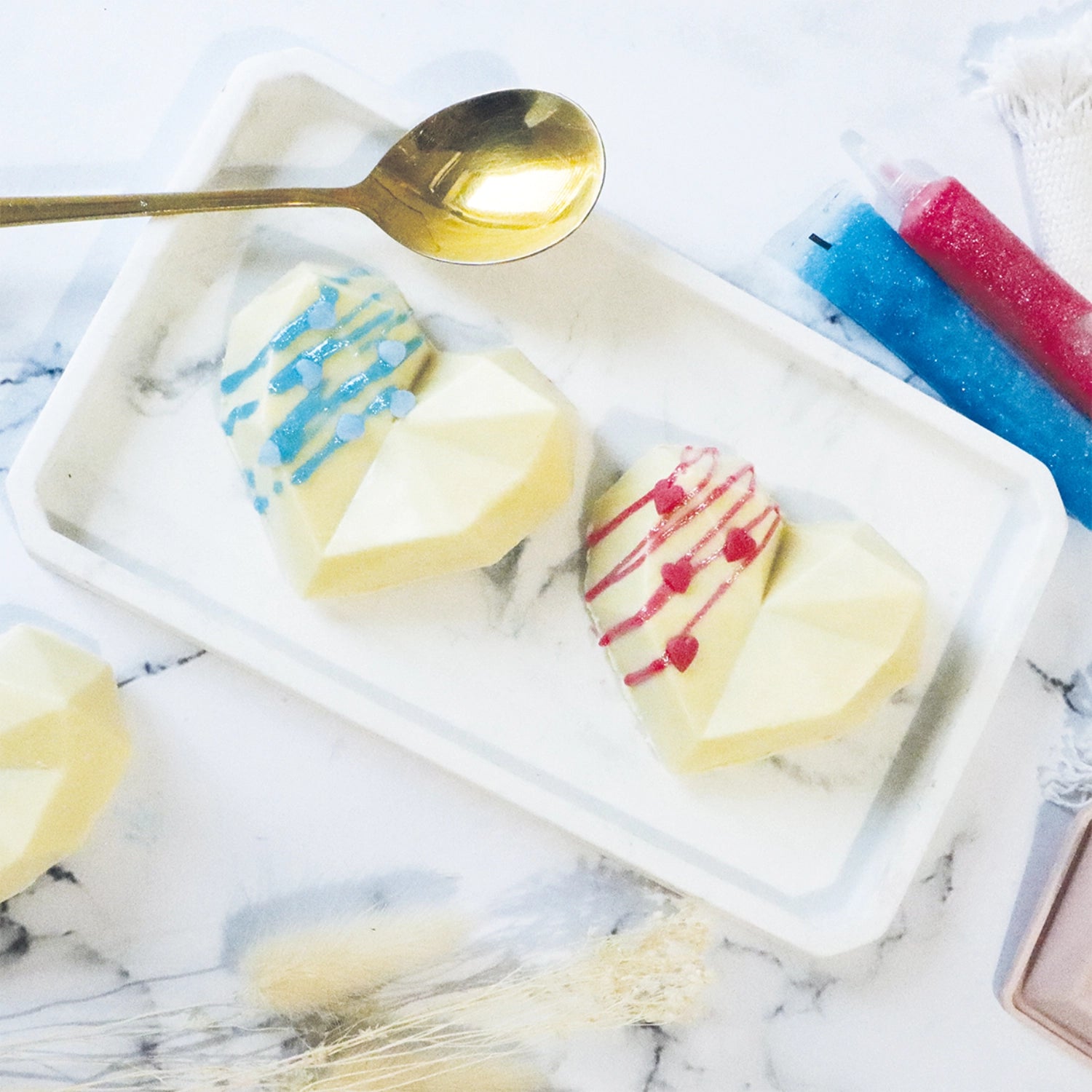 Stylo à glaçage bleu nacré 26g