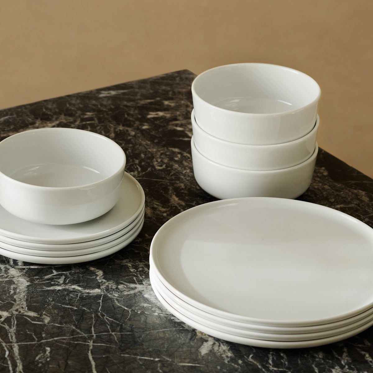2er Set Collective Teller flach D26cm weiss in Weiss präsentiert im Onlineshop von KAQTU Design AG. Teller ist von LSA