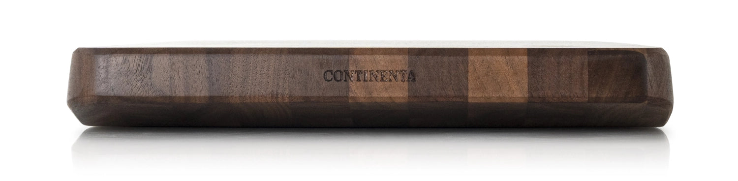 Hochwertiges Walnuss-Stirnholz Schneidebrett von Continenta, 27x18x2.6 cm, stilvoll und robust, ideal für präzises Schneiden in jeder Küche.