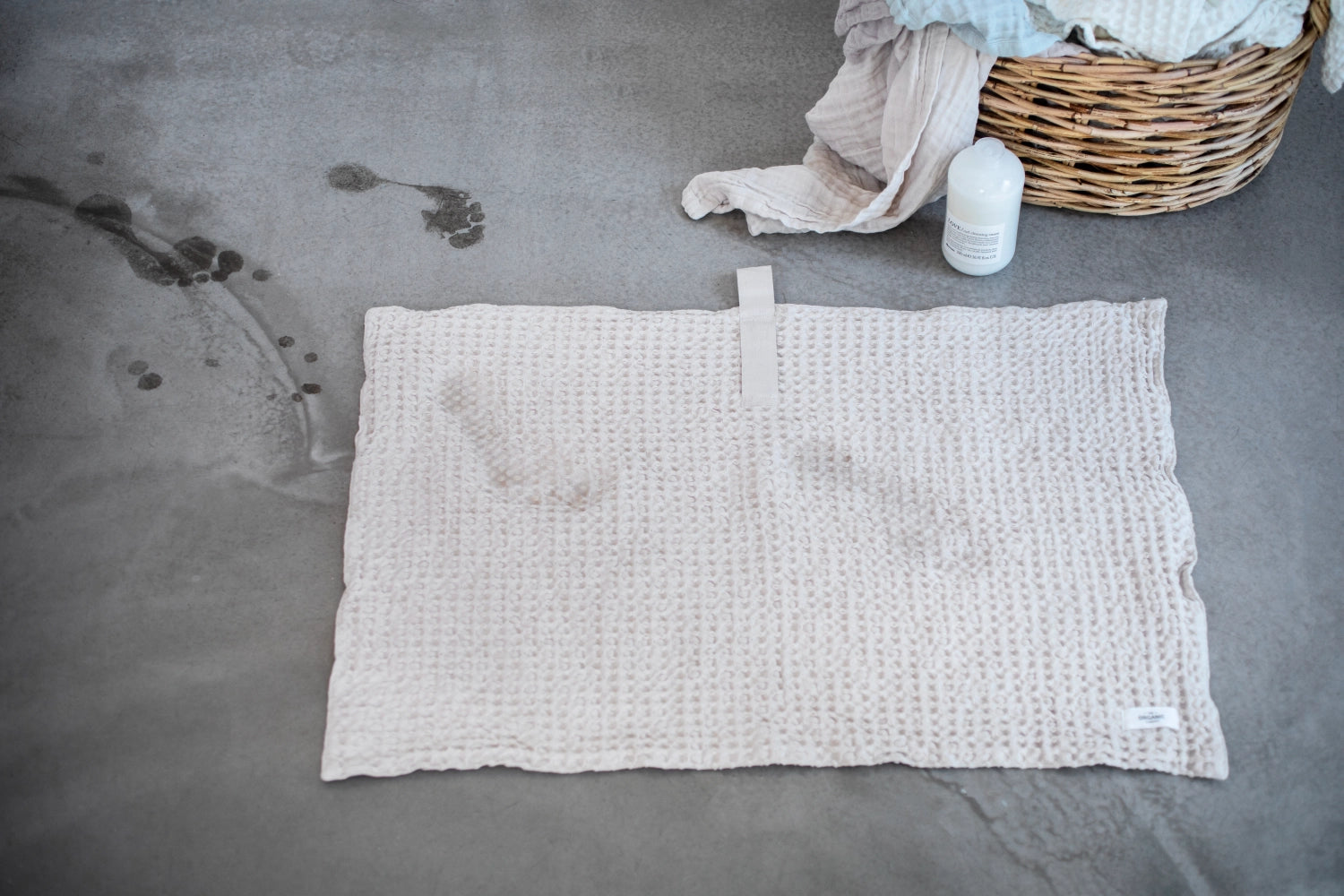 Big Waffle bath mat 80x55cm stone organic cotton