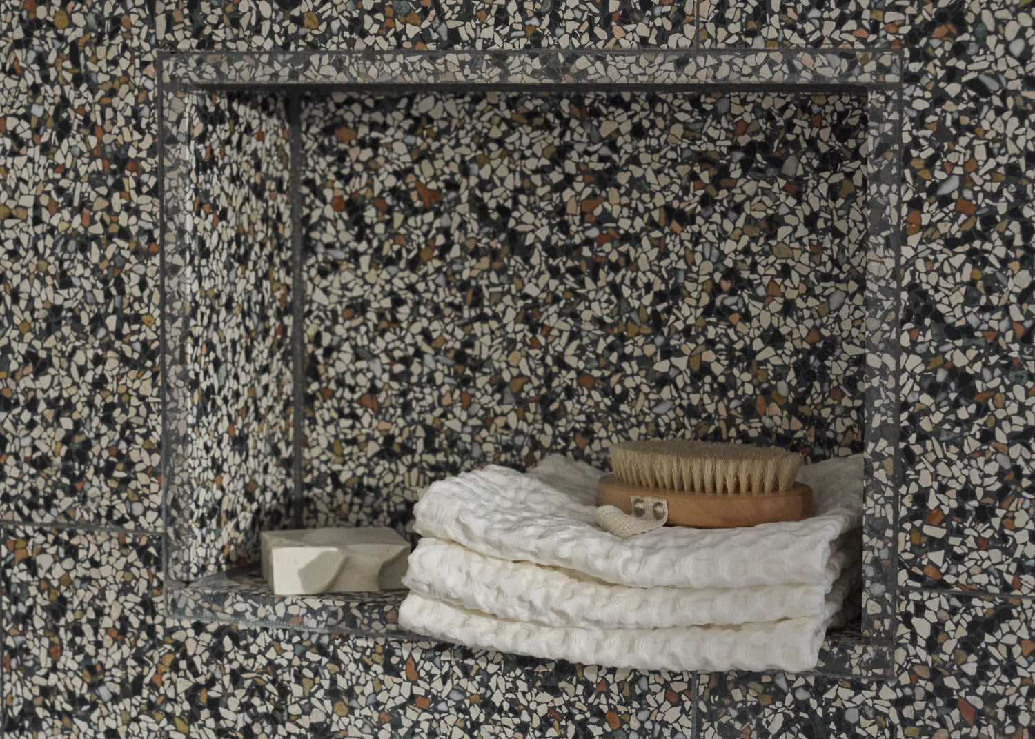 Big Waffle 3er Set Waschlappen 24x40cm natural white in Weiss präsentiert im Onlineshop von KAQTU Design AG. Badetuch ist von The Organic Company