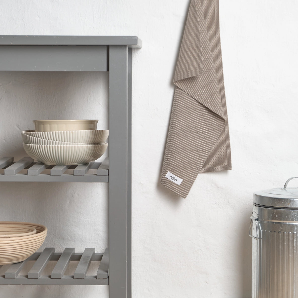Geschirrtuch klein 35x60cm clay stone Biobaumwolle in Beige präsentiert im Onlineshop von KAQTU Design AG. Küchentuch ist von The Organic Company