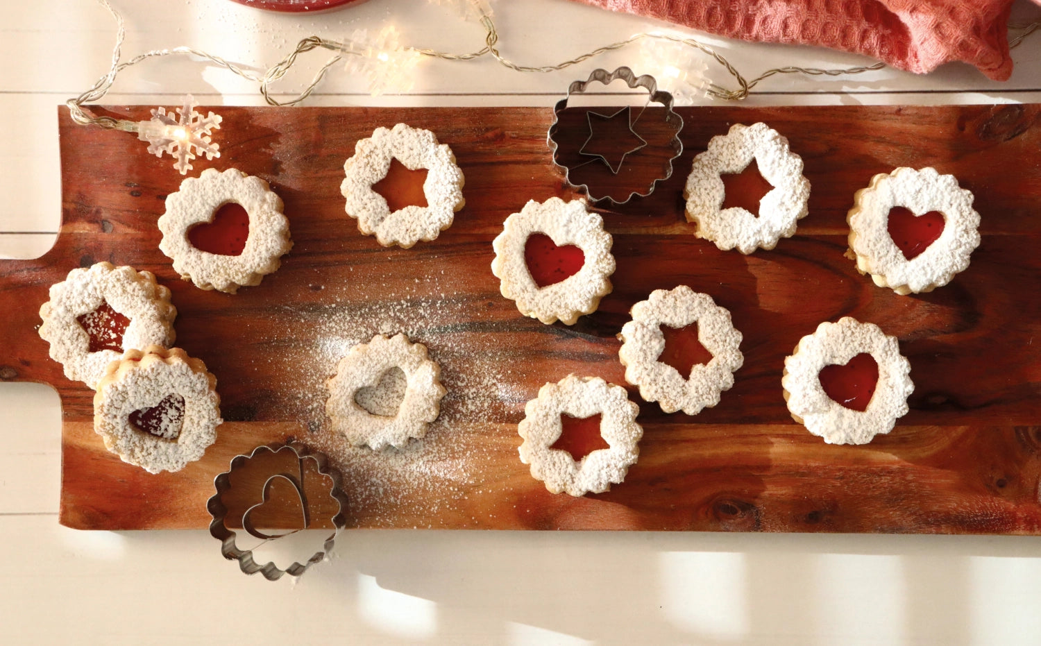 4er Set Ausstechformen Spitzbuben in Silber präsentiert im Onlineshop von KAQTU Design AG. Ausstecher ist von Scrap Cooking